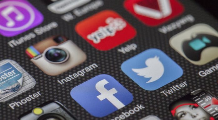 Media Savvy Politicians Run Circles Around the Old Guard